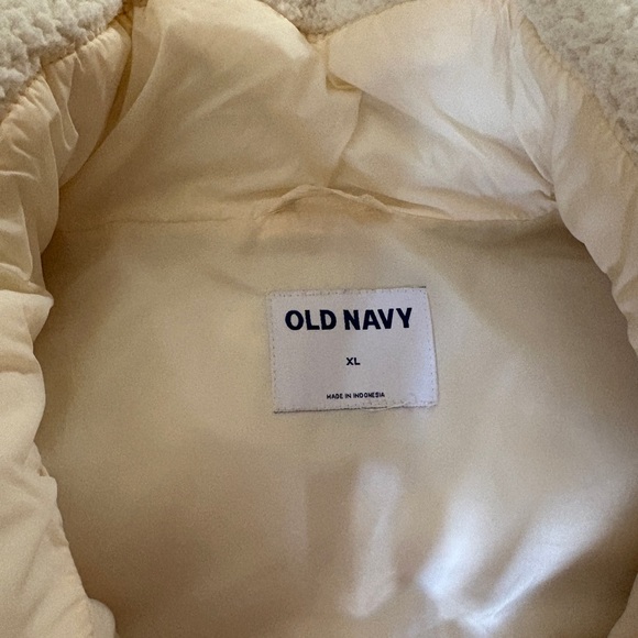 Old Navy Cream Puffer Jacket - Picture 2 of 3